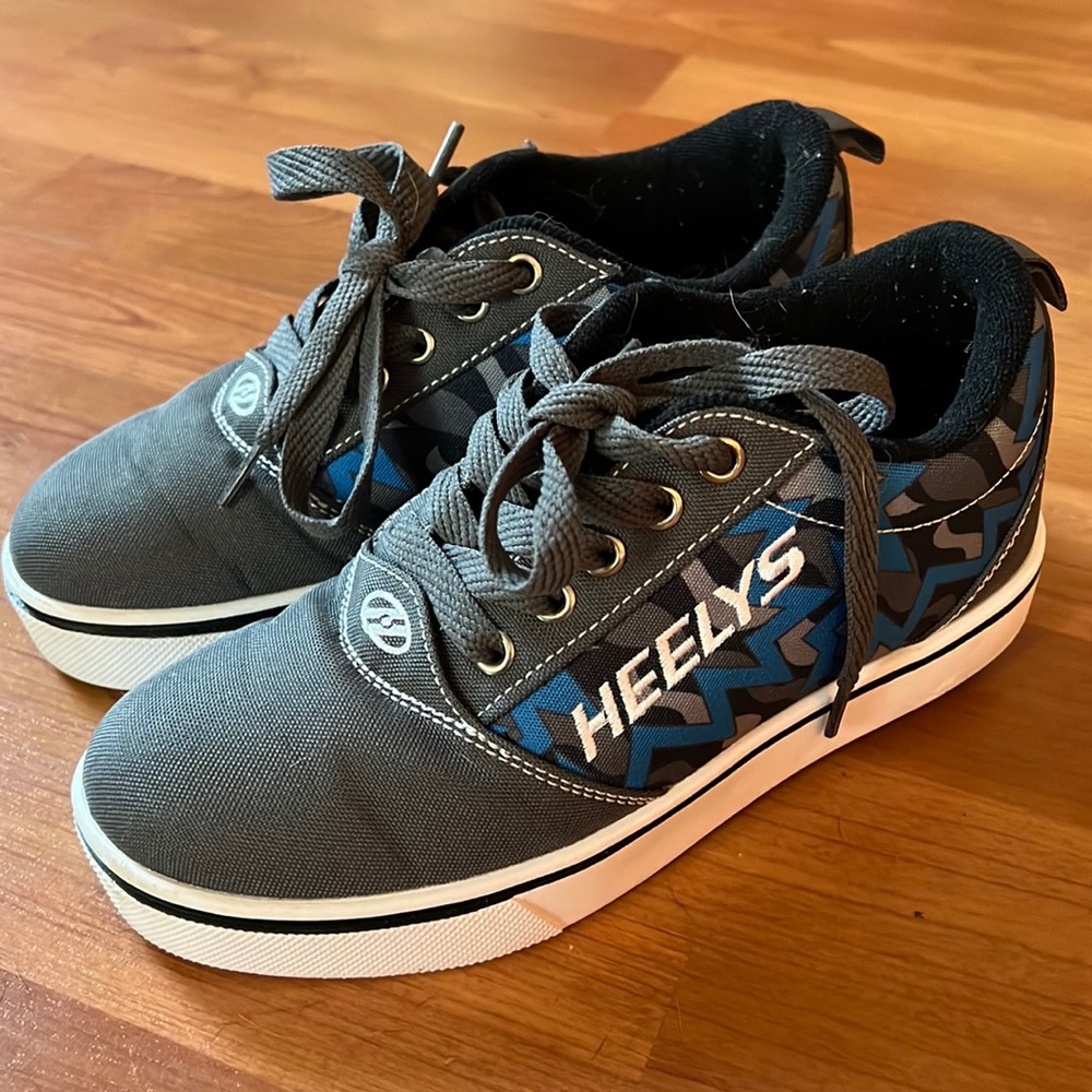 Kids Heelys Sneakers